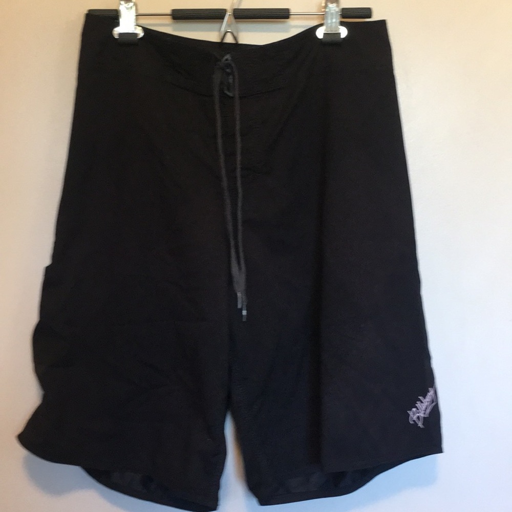 Billabong men’s boardshorts - size 32